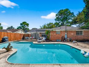 9402 Meadowcroft Drive, Houston TX 77063