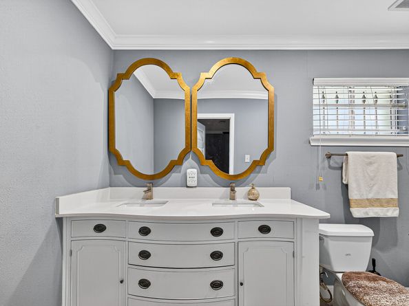 9402 Meadowcroft Drive, Houston TX 77063