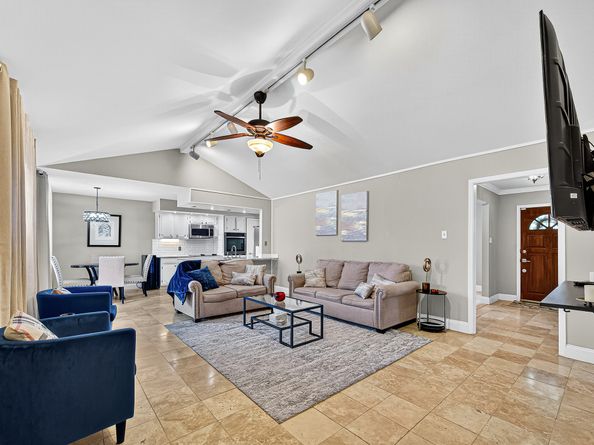 9402 Meadowcroft Drive, Houston TX 77063