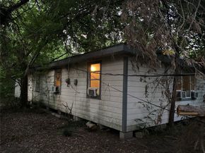5833 Mohawk Street, Houston TX 77016