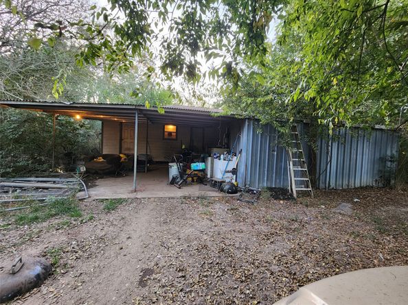 5833 Mohawk Street, Houston TX 77016