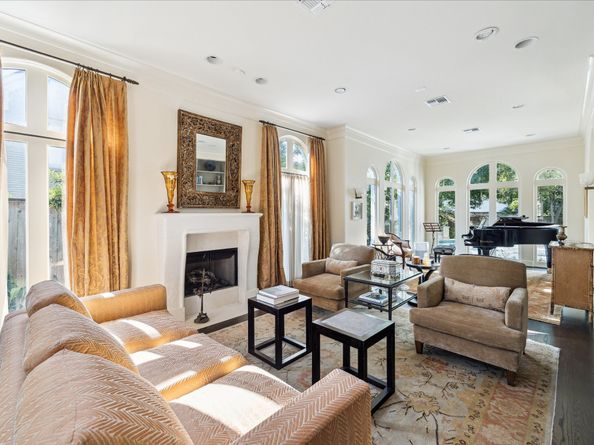 1804 Bolsover Street, Houston TX 77005