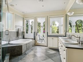 1804 Bolsover Street, Houston TX 77005