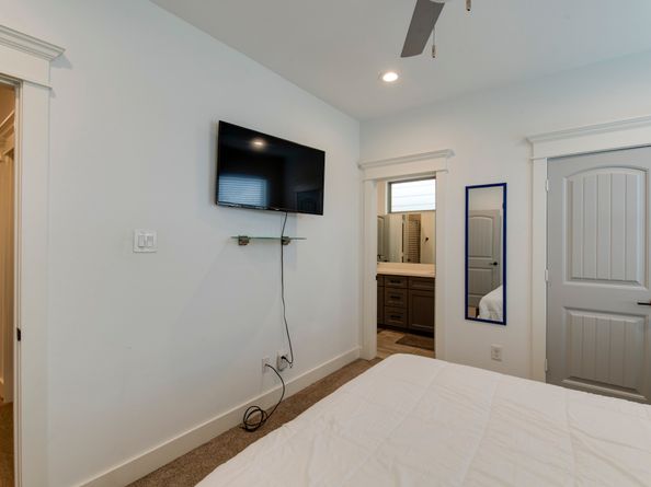 1510 Chestnut Street, Houston TX 77009