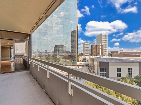 14 Greenway Plaza 9O, Houston TX 77046