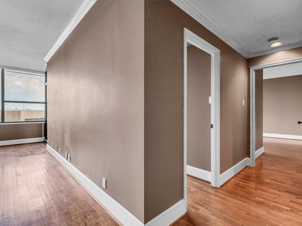 14 Greenway Plaza 9O, Houston TX 77046