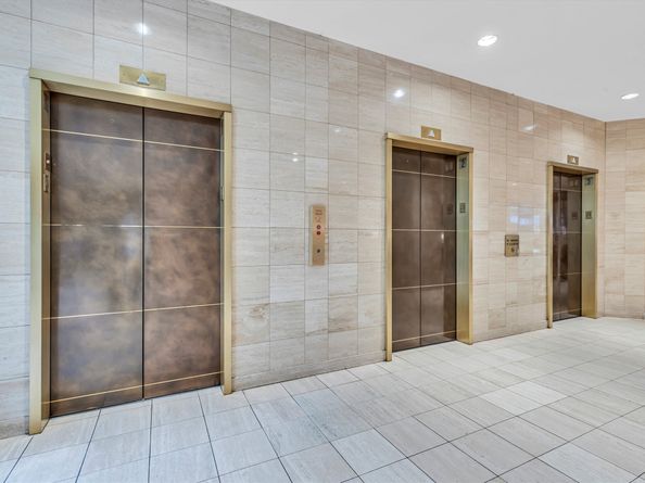 14 Greenway Plaza 9O, Houston TX 77046