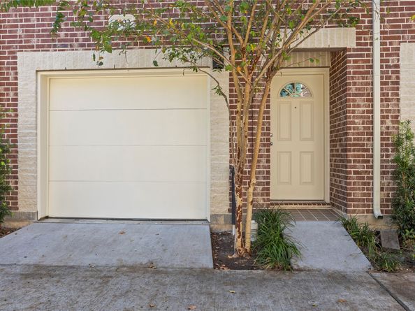 8705 Bryam Street 1602, Houston TX 77061