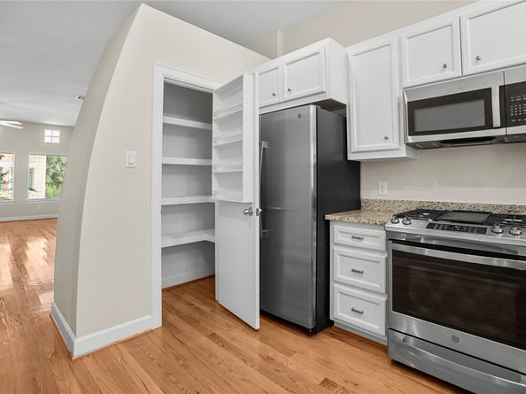 8705 Bryam Street 1602, Houston TX 77061