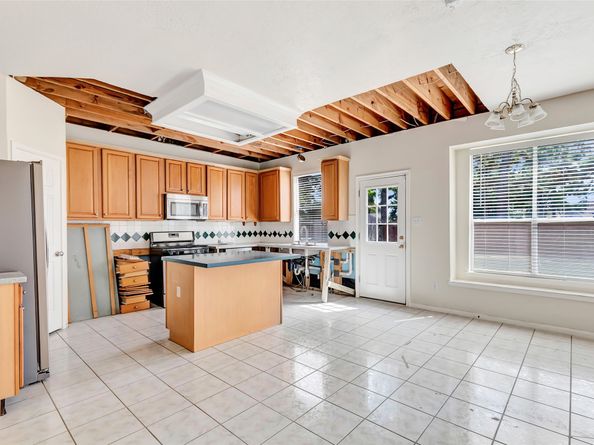 17603 Fairgrove Park Drive, Houston TX 77095