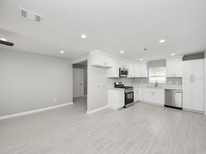 4842 Larkspur Street, Houston TX 77033