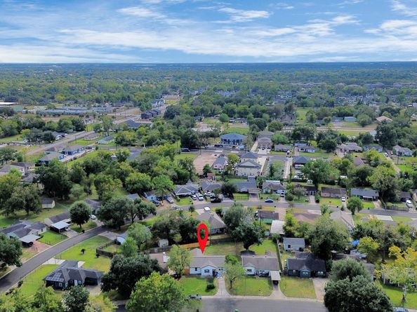 4842 Larkspur Street, Houston TX 77033