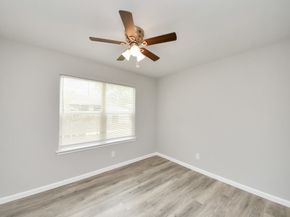 4842 Larkspur Street, Houston TX 77033