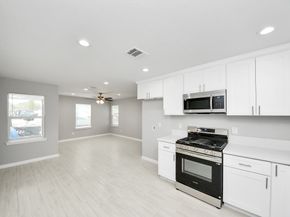 4842 Larkspur Street, Houston TX 77033