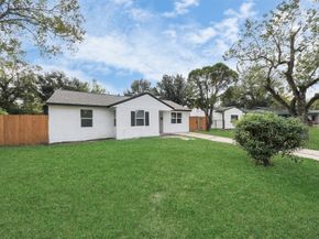 4842 Larkspur Street, Houston TX 77033