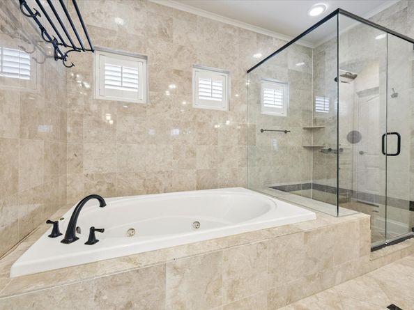 2145 Fairview Avenue, Houston TX 77019