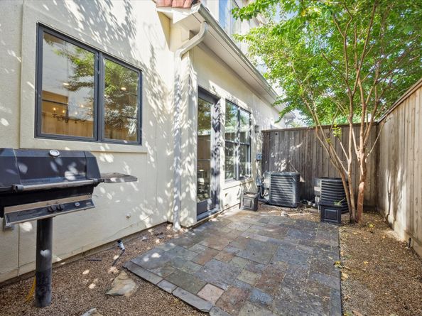 2145 Fairview Avenue, Houston TX 77019