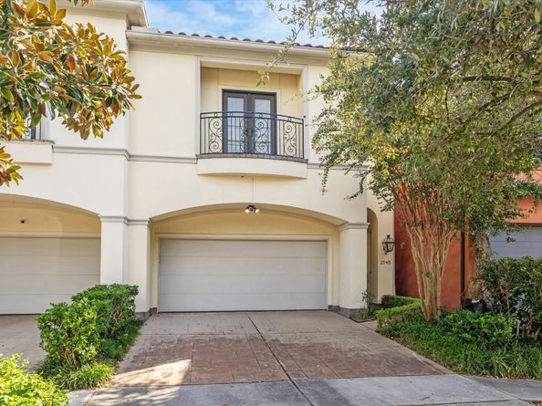 2145 Fairview Avenue, Houston TX 77019