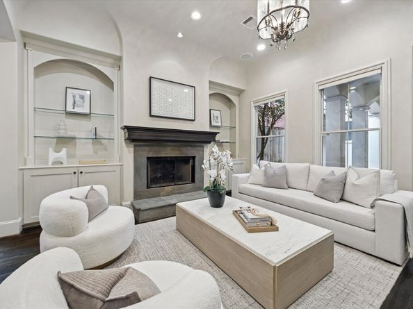 2145 Fairview Avenue, Houston TX 77019