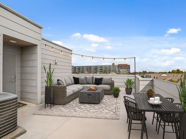 912 W 19th Street C, Houston TX 77008