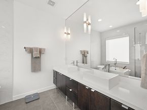 912 W 19th Street C, Houston TX 77008