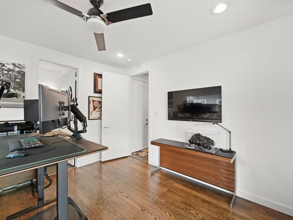 912 W 19th Street C, Houston TX 77008