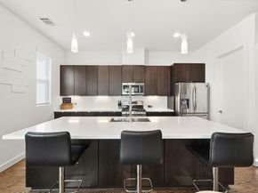 912 W 19th Street C, Houston TX 77008