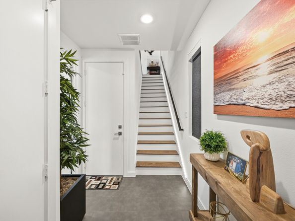 912 W 19th Street C, Houston TX 77008