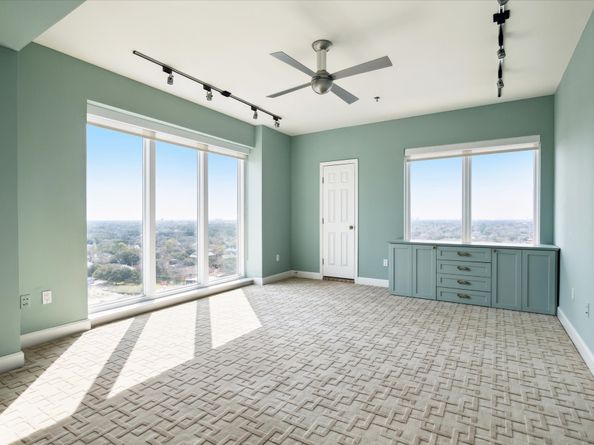 2520 Robinhood Street 1200, Houston TX 77005