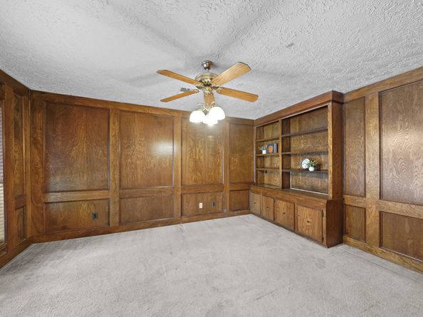 7802 Santa Elena Street, Houston TX 77061