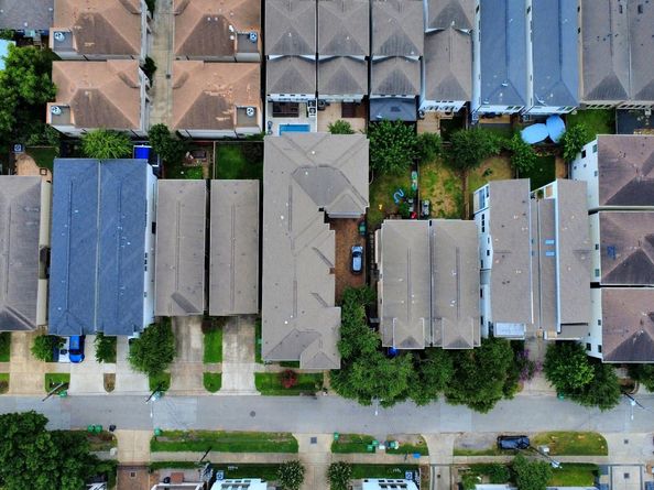 5617 Kiam Street A, Houston TX 77007