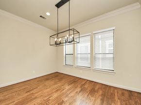 5617 Kiam Street A, Houston TX 77007