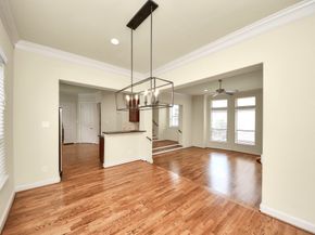 5617 Kiam Street A, Houston TX 77007