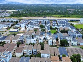 5617 Kiam Street A, Houston TX 77007