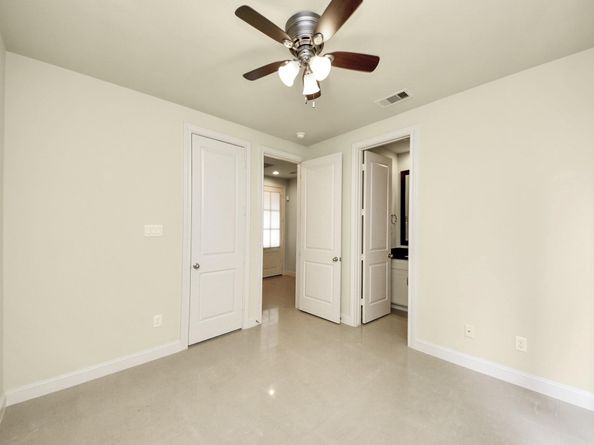 5617 Kiam Street A, Houston TX 77007