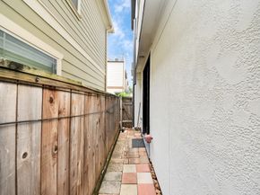 5617 Kiam Street A, Houston TX 77007