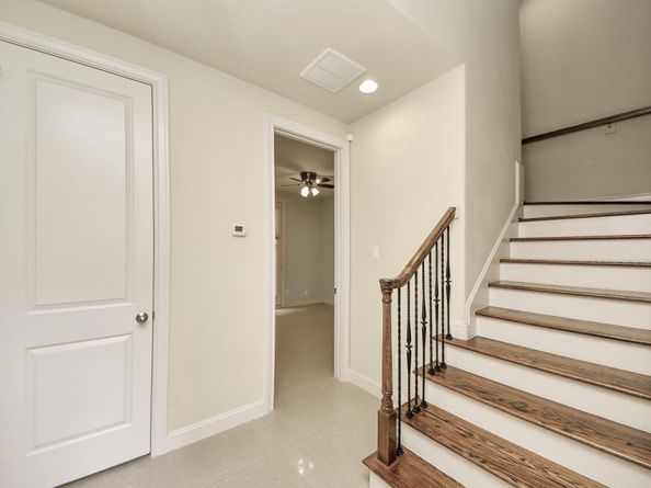 5617 Kiam Street A, Houston TX 77007