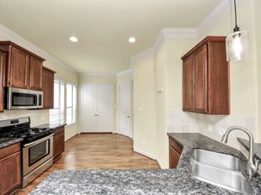 5617 Kiam Street A, Houston TX 77007