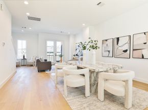 1018 W 15th 1/2 Street B, Houston TX 77008