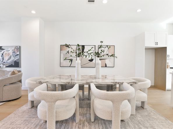 1018 W 15th 1/2 Street B, Houston TX 77008