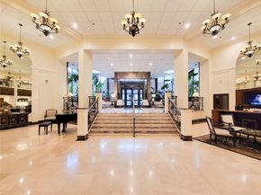 3525 Sage Road 402, Houston TX 77056