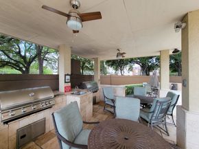 3525 Sage Road 402, Houston TX 77056