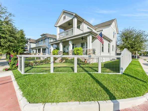 1202 Walton Street, Houston TX 77009