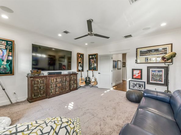 1202 Walton Street, Houston TX 77009