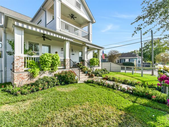 1202 Walton Street, Houston TX 77009