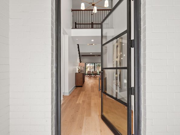 1310 Chantilly, Houston TX 77018