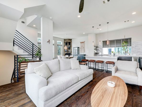 5622 Kiam Street F, Houston TX 77007