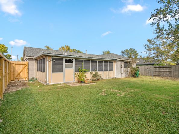8607 Norton Drive, Houston TX 77080