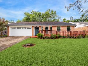 5830 Ludington Drive, Houston TX 77035