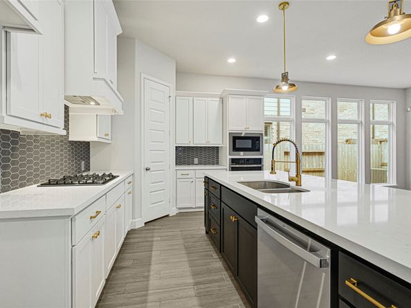 949 Cortez Creek Drive, Conroe TX 77304